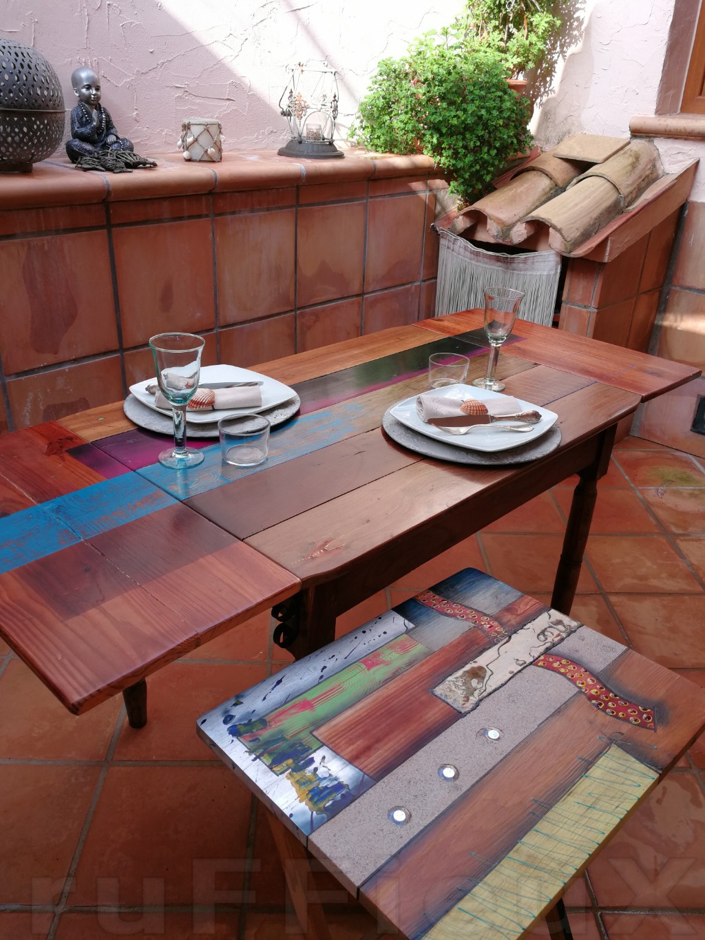 Grandmothers table as an piece of art3